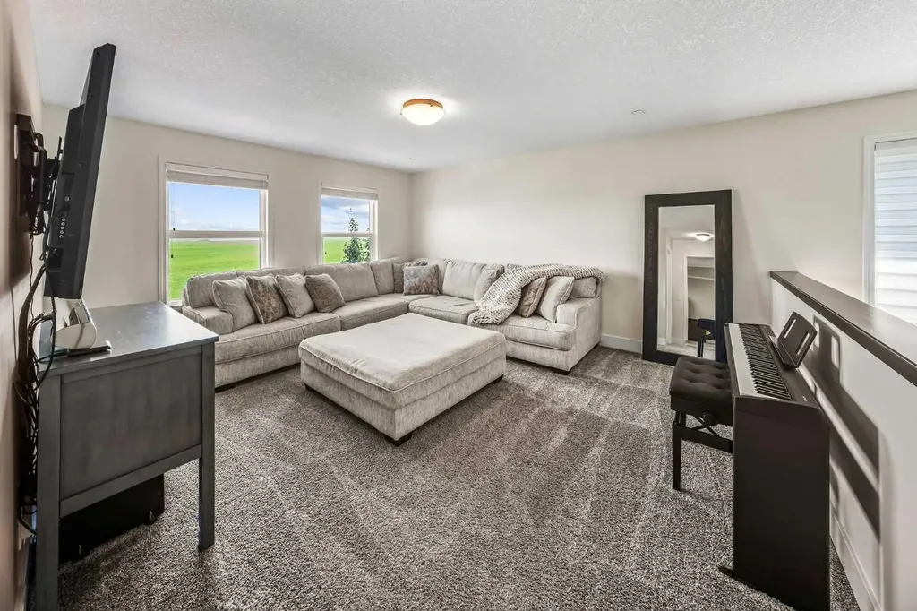 110 Kinniburgh Road Chestermere AB T1X 0T8