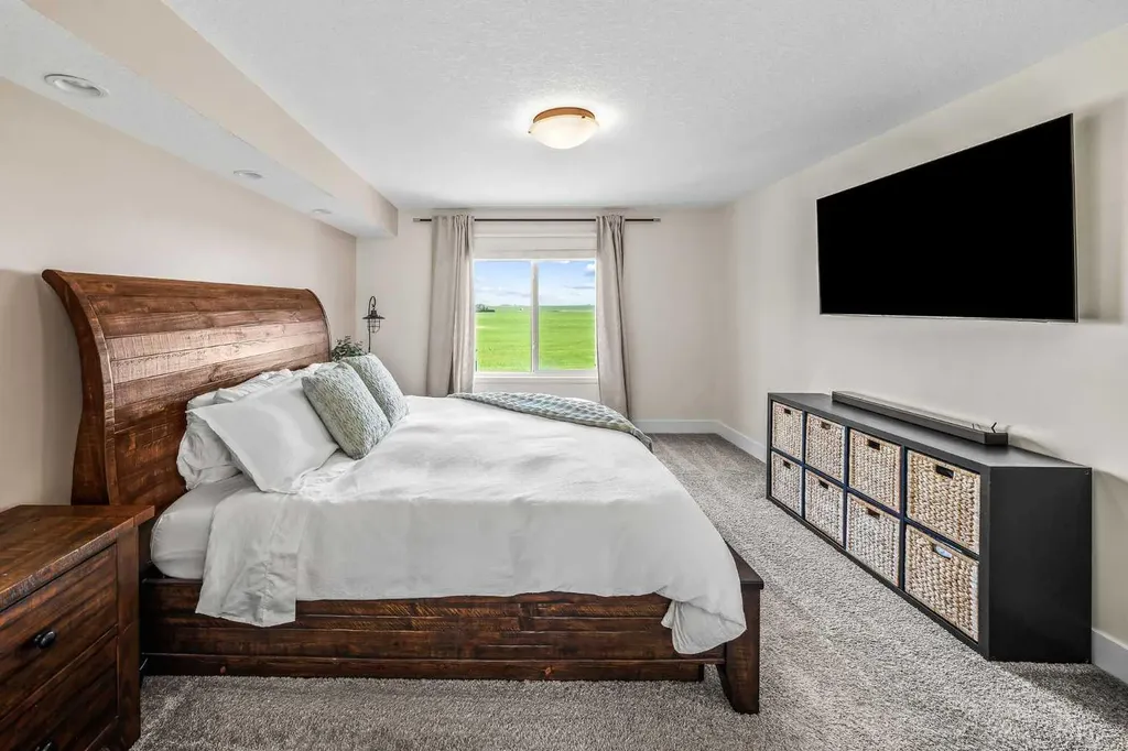 110 Kinniburgh Road Chestermere AB T1X 0T8