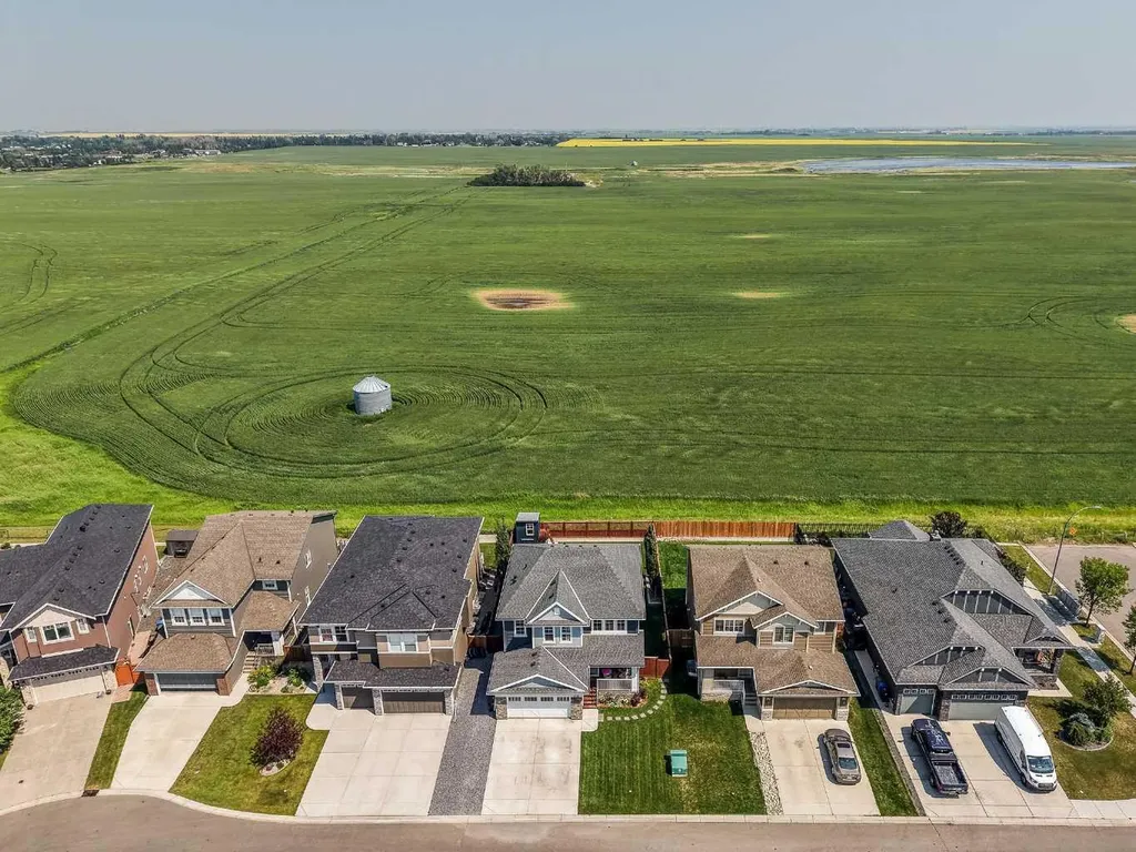 110 Kinniburgh Road Chestermere AB T1X 0T8