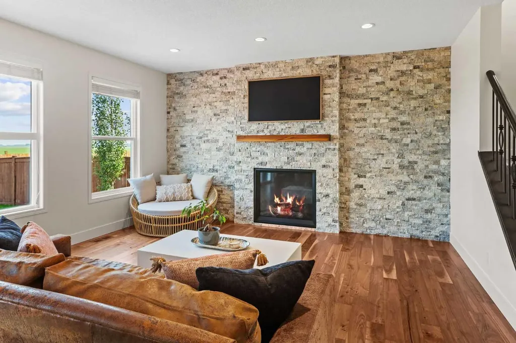 110 Kinniburgh Road Chestermere AB T1X 0T8