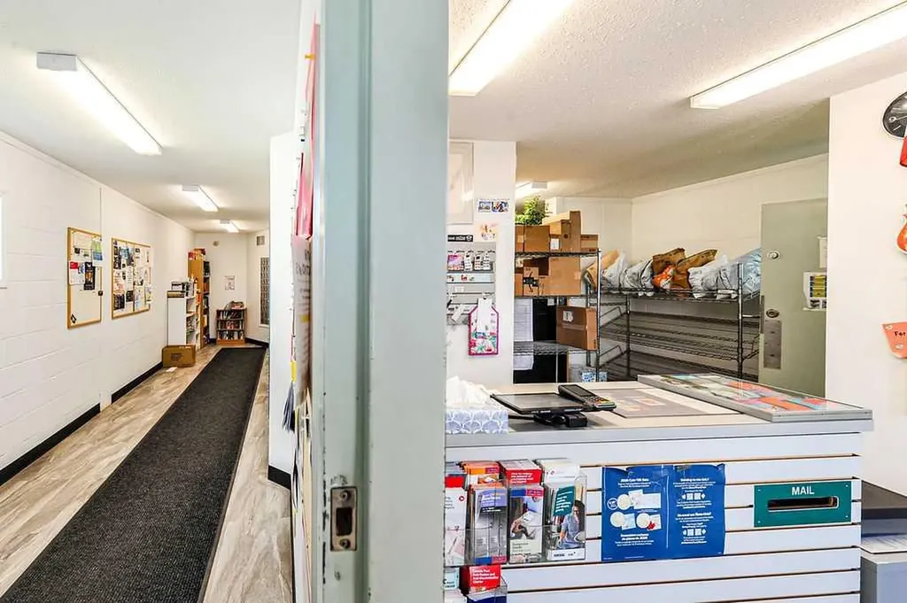 9 Main Street Hay Lakes AB T0B 1W0