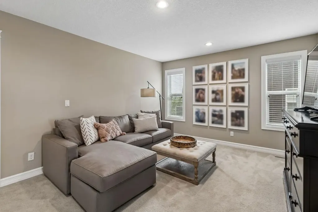 46 Aspenshire Place SW Calgary AB T3H 0P6