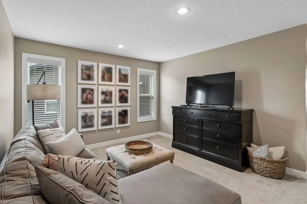 46 Aspenshire Place SW Calgary AB T3H 0P6