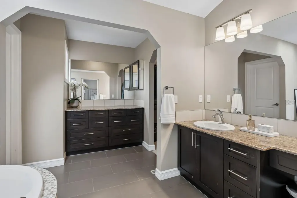 46 Aspenshire Place SW Calgary AB T3H 0P6