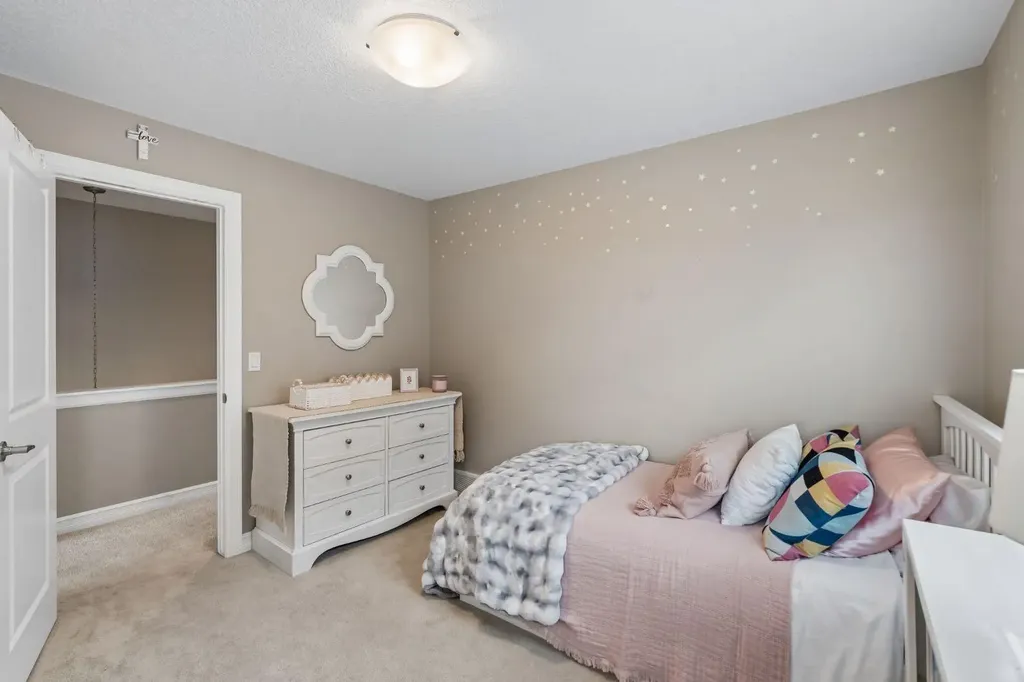 46 Aspenshire Place SW Calgary AB T3H 0P6