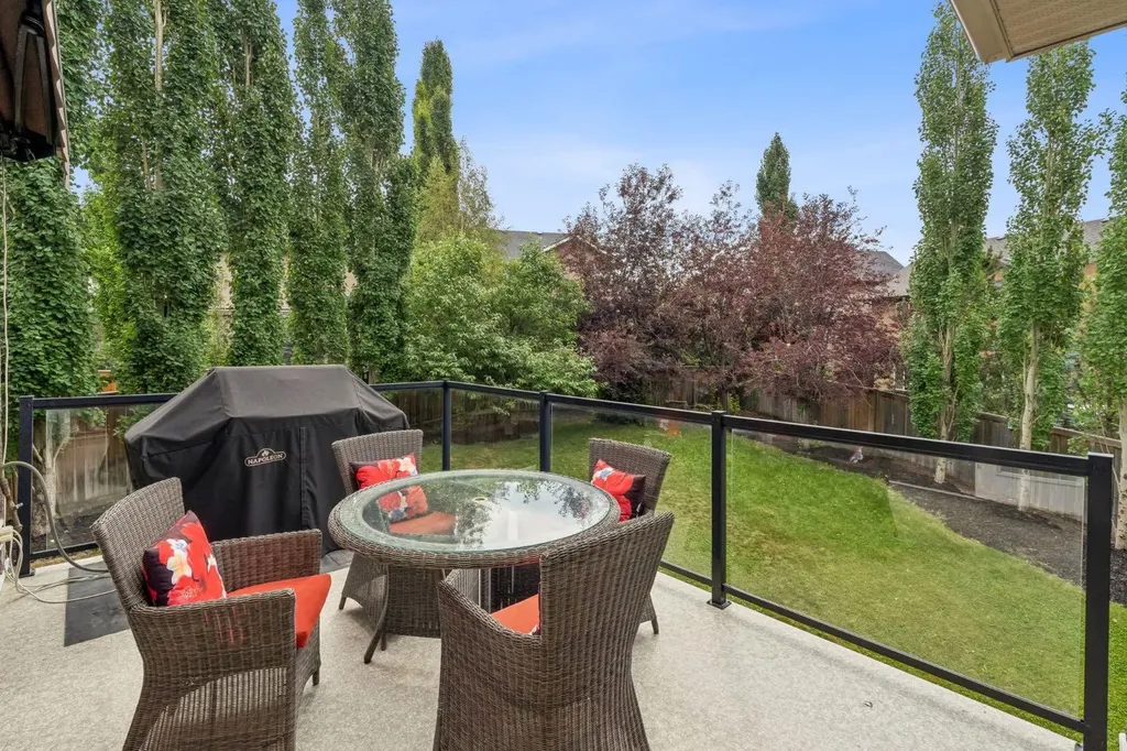 46 Aspenshire Place SW Calgary AB T3H 0P6