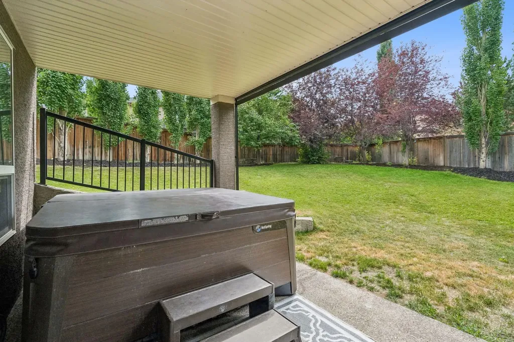 46 Aspenshire Place SW Calgary AB T3H 0P6
