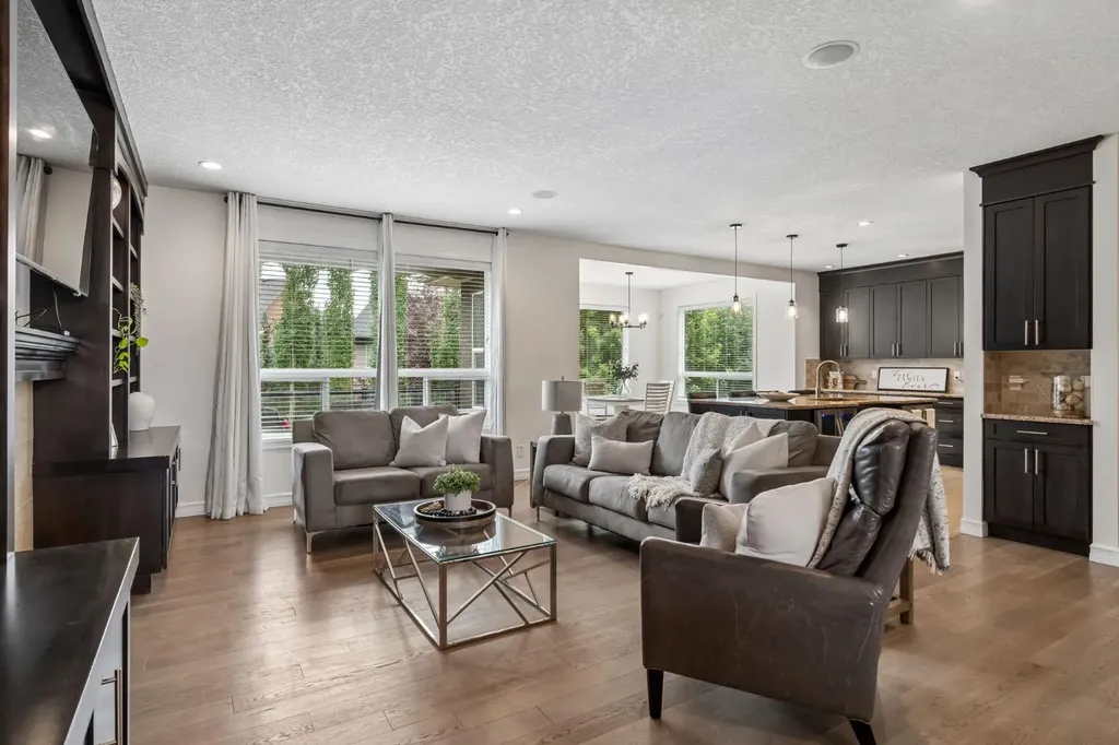 46 Aspenshire Place SW Calgary AB T3H 0P6