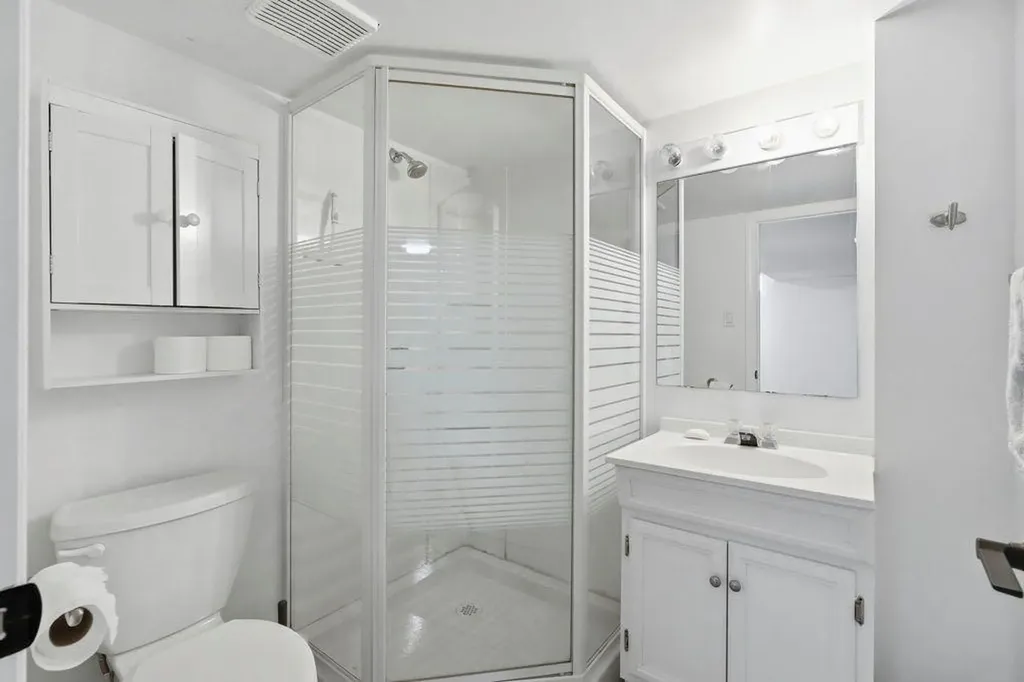 9832 Athens Road SE Calgary AB t2j1b9