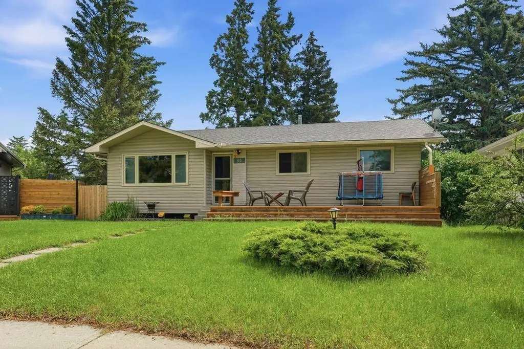 9832 Athens Road SE Calgary AB t2j1b9