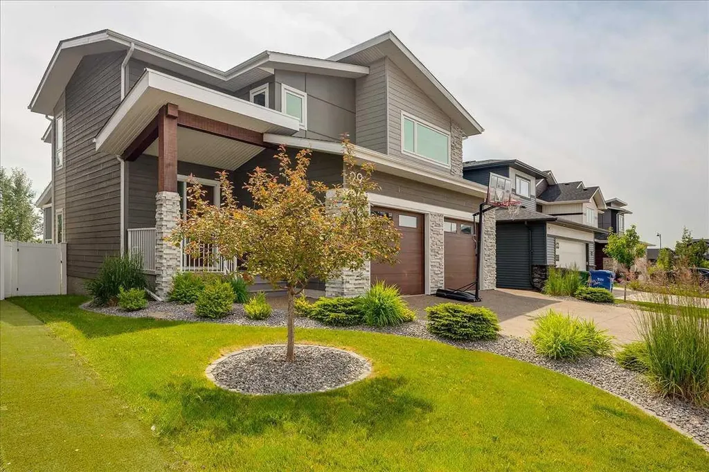 29 Longmire Close Red Deer AB T4R 0S7