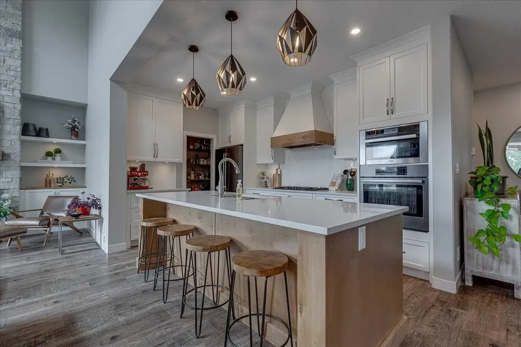29 Longmire Close Red Deer AB T4R 0S7