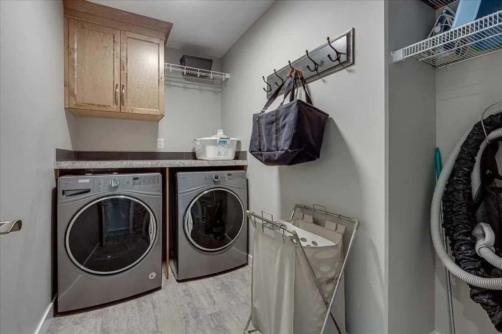 29 Longmire Close Red Deer AB T4R 0S7
