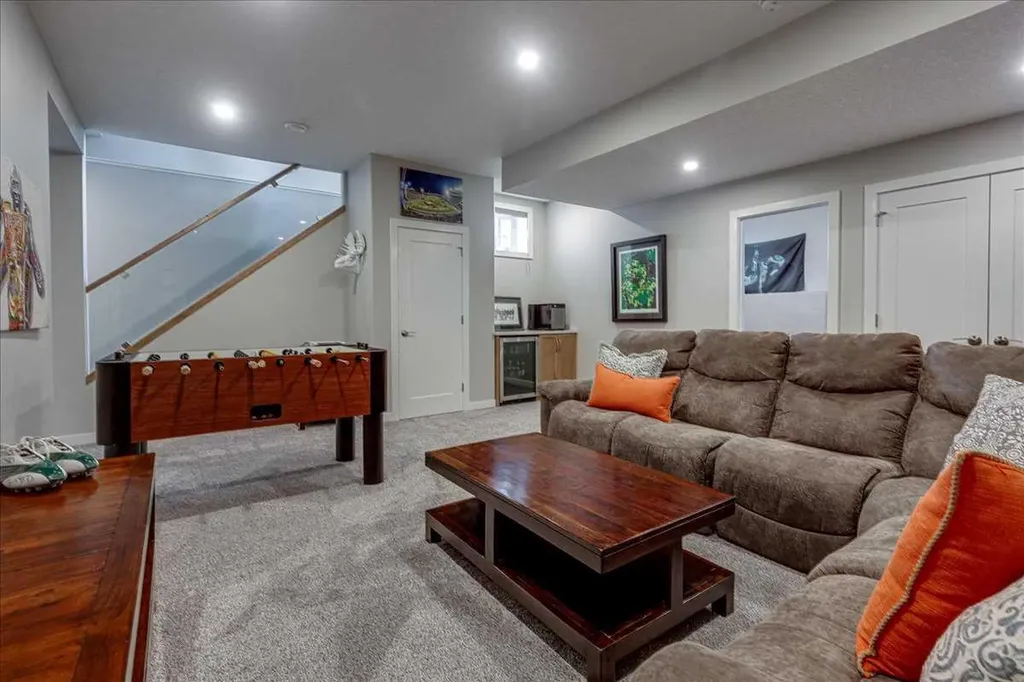 29 Longmire Close Red Deer AB T4R 0S7