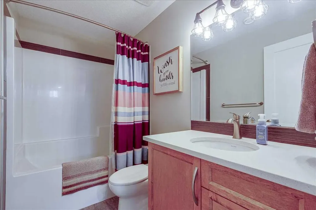29 Longmire Close Red Deer AB T4R 0S7