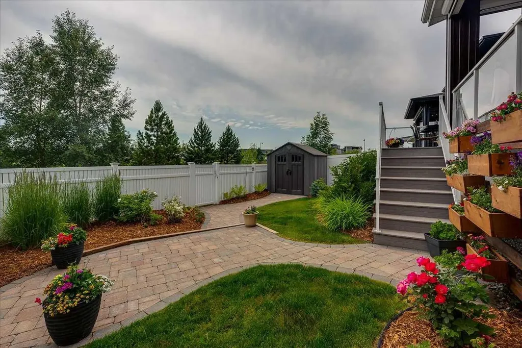 29 Longmire Close Red Deer AB T4R 0S7