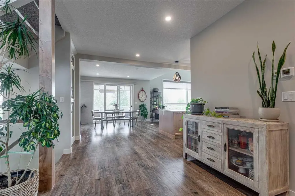 29 Longmire Close Red Deer AB T4R 0S7