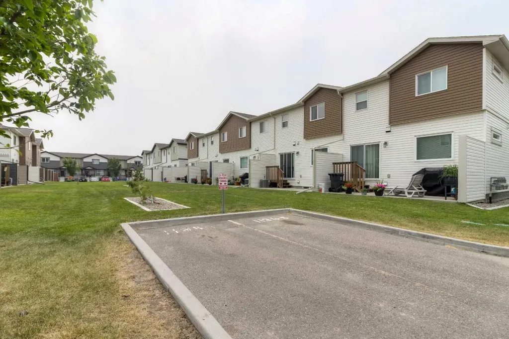 1220 Keystone Lethbridge AB T1J 5H6
