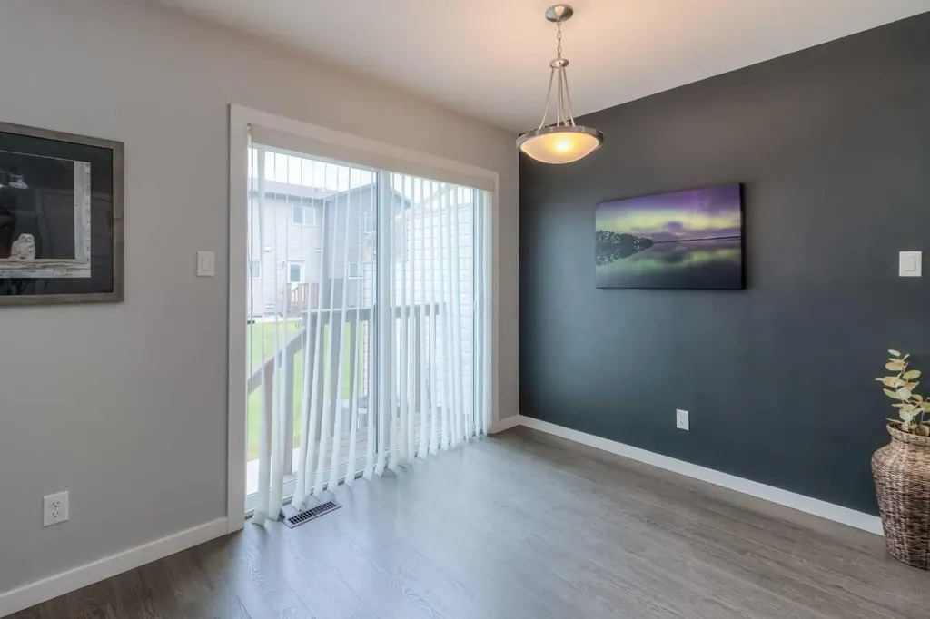 1220 Keystone Lethbridge AB T1J 5H6