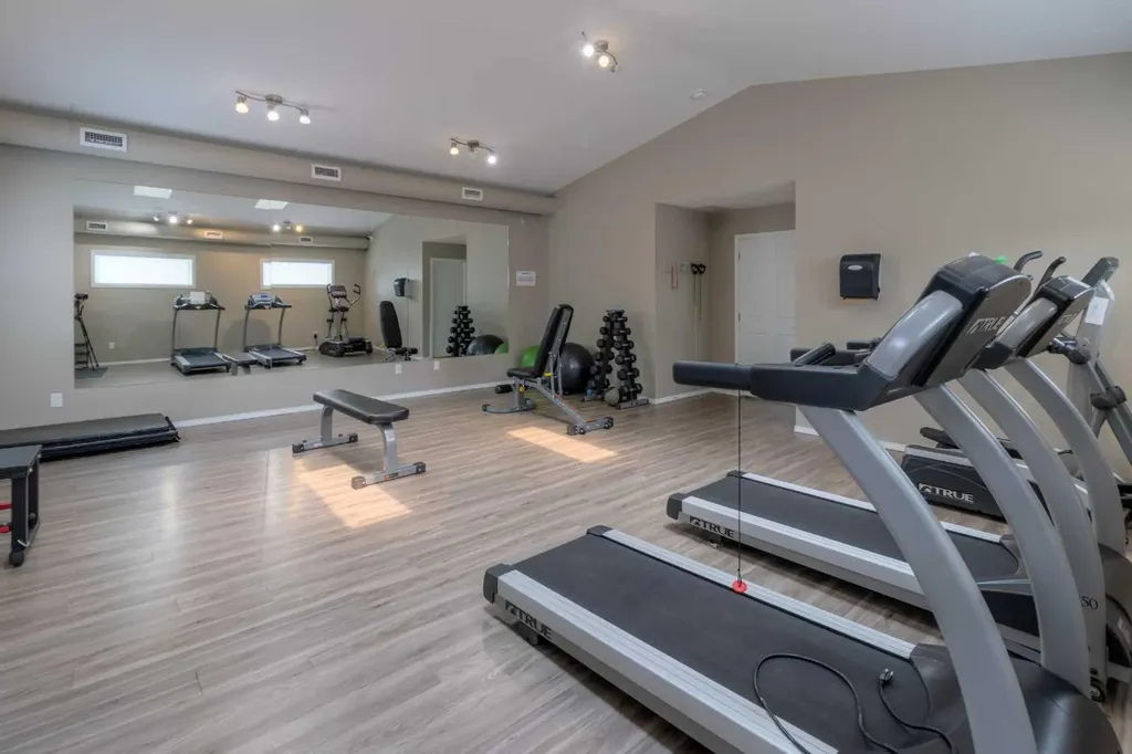 1220 Keystone Lethbridge AB T1J 5H6