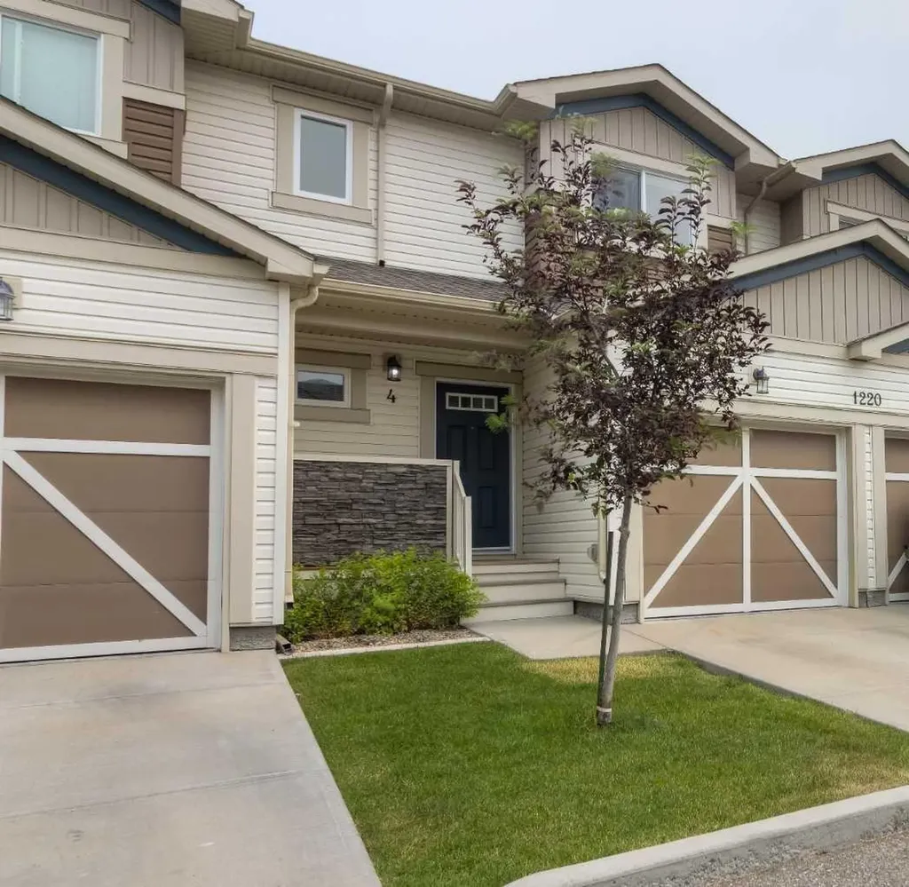 1220 Keystone Lethbridge AB T1J 5H6