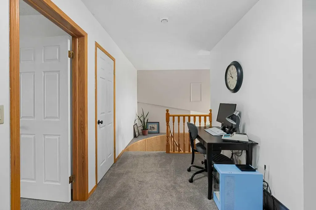 1114 Whitfield Avenue Crossfield AB T0M 0S0