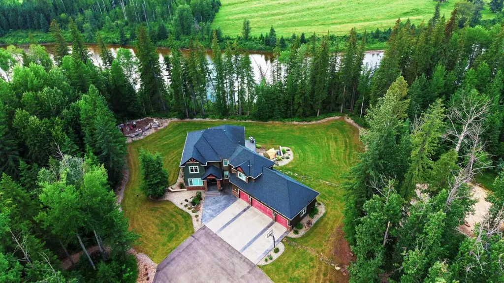 16511 532a Township Rural Yellowhead County AB T7E 3A6