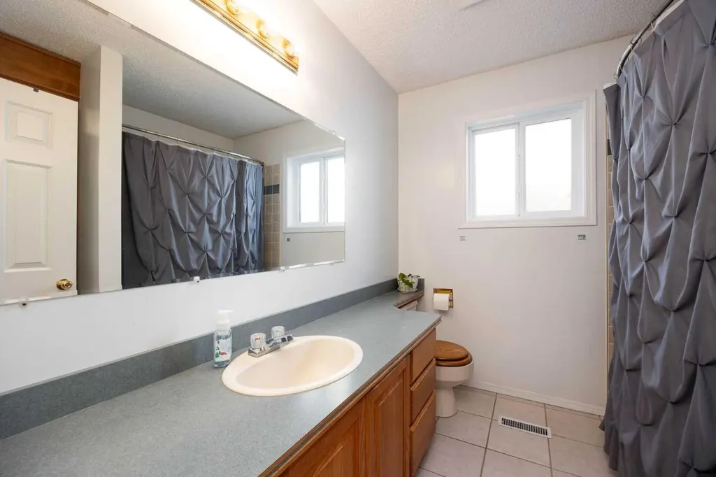 222 Berens Place Fort Mcmurray AB T9K 2C4