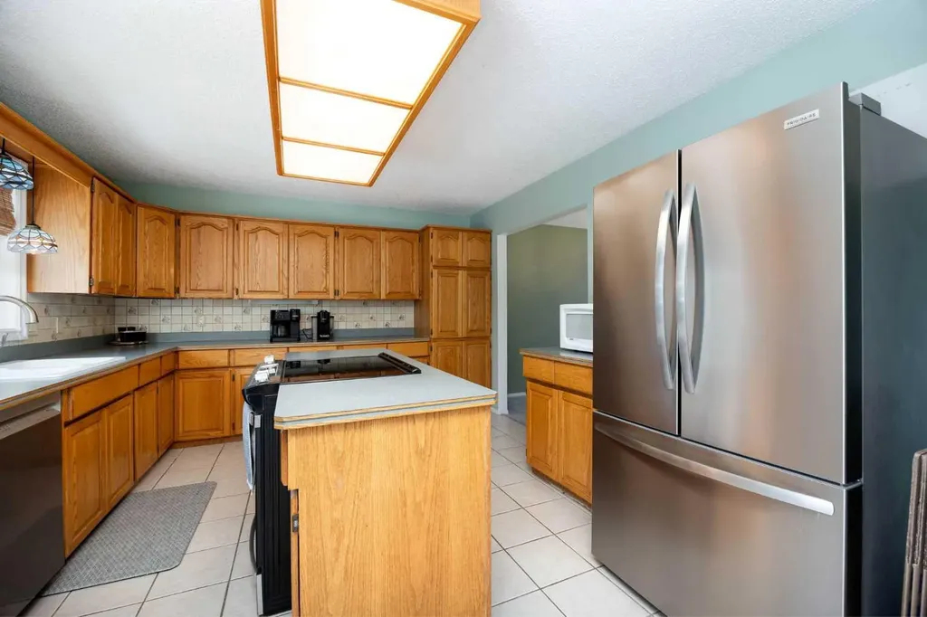 222 Berens Place Fort Mcmurray AB T9K 2C4