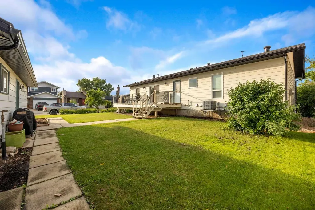 222 Berens Place Fort Mcmurray AB T9K 2C4