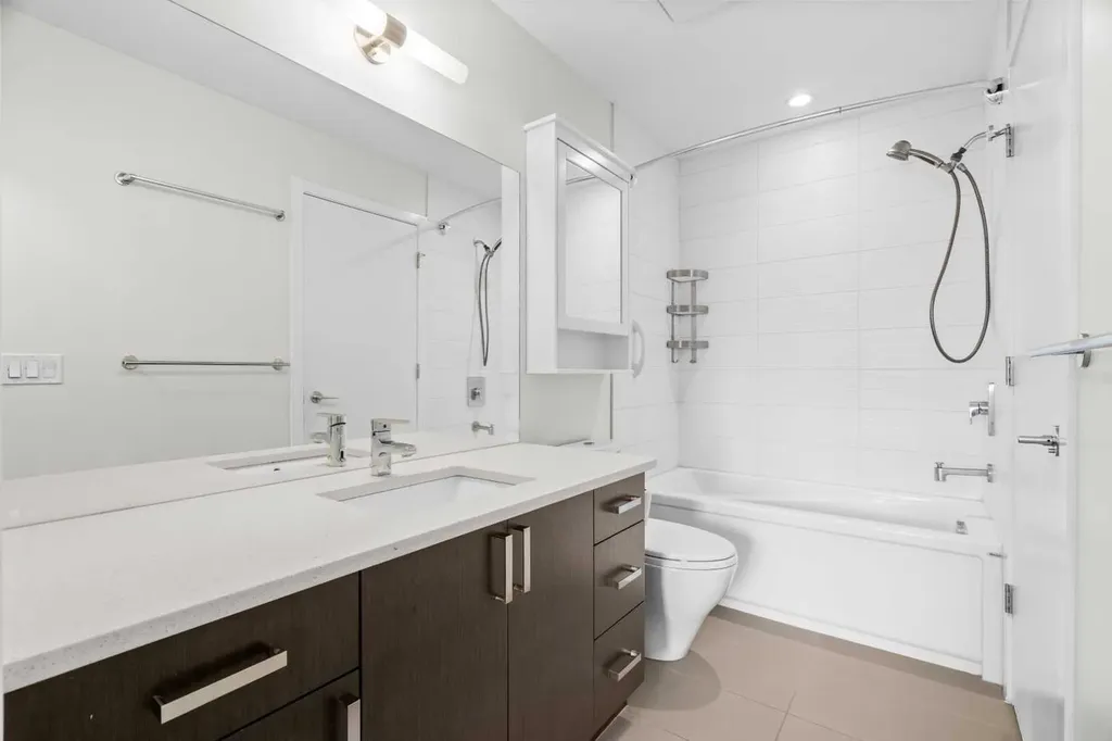 28 Auburn Bay Link SE Calgary AB T3M 1Z7