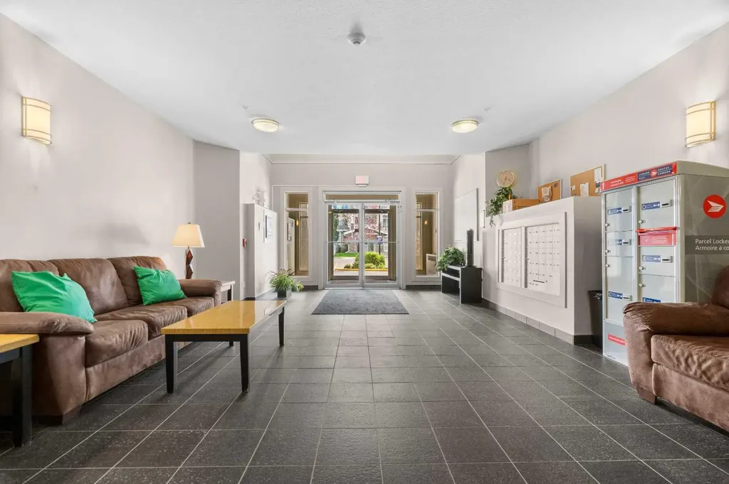 28 Auburn Bay Link SE Calgary AB T3M 1Z7