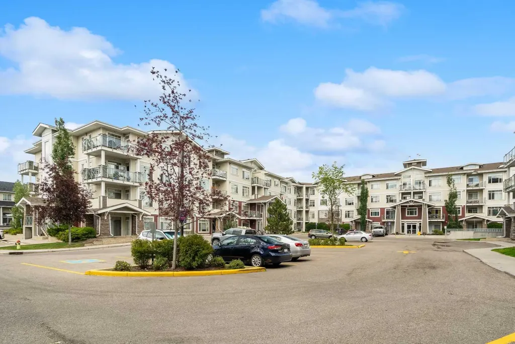 28 Auburn Bay Link SE Calgary AB T3M 1Z7