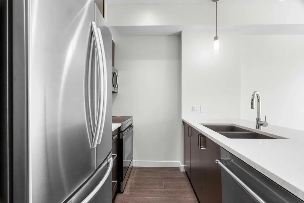 28 Auburn Bay Link SE Calgary AB T3M 1Z7