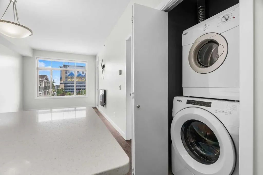 28 Auburn Bay Link SE Calgary AB T3M 1Z7