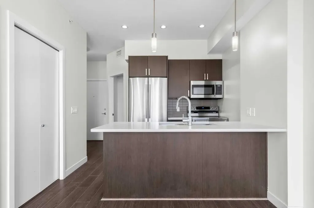 28 Auburn Bay Link SE Calgary AB T3M 1Z7