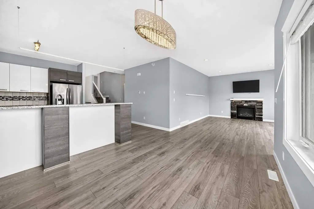 38 Cambridge Close Blackfalds AB T4M 0A3