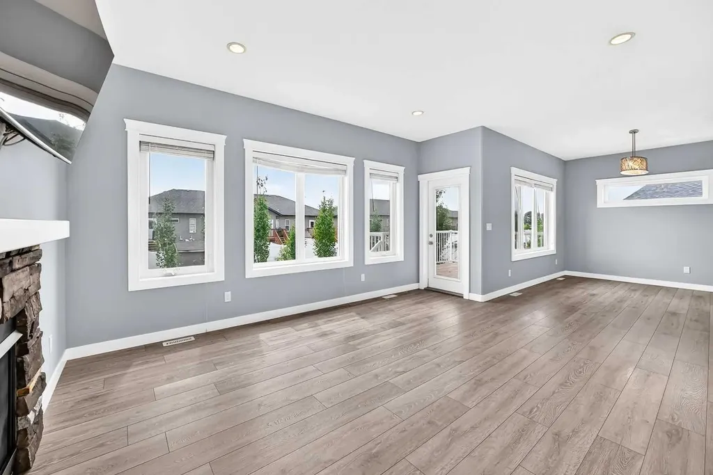 38 Cambridge Close Blackfalds AB T4M 0A3