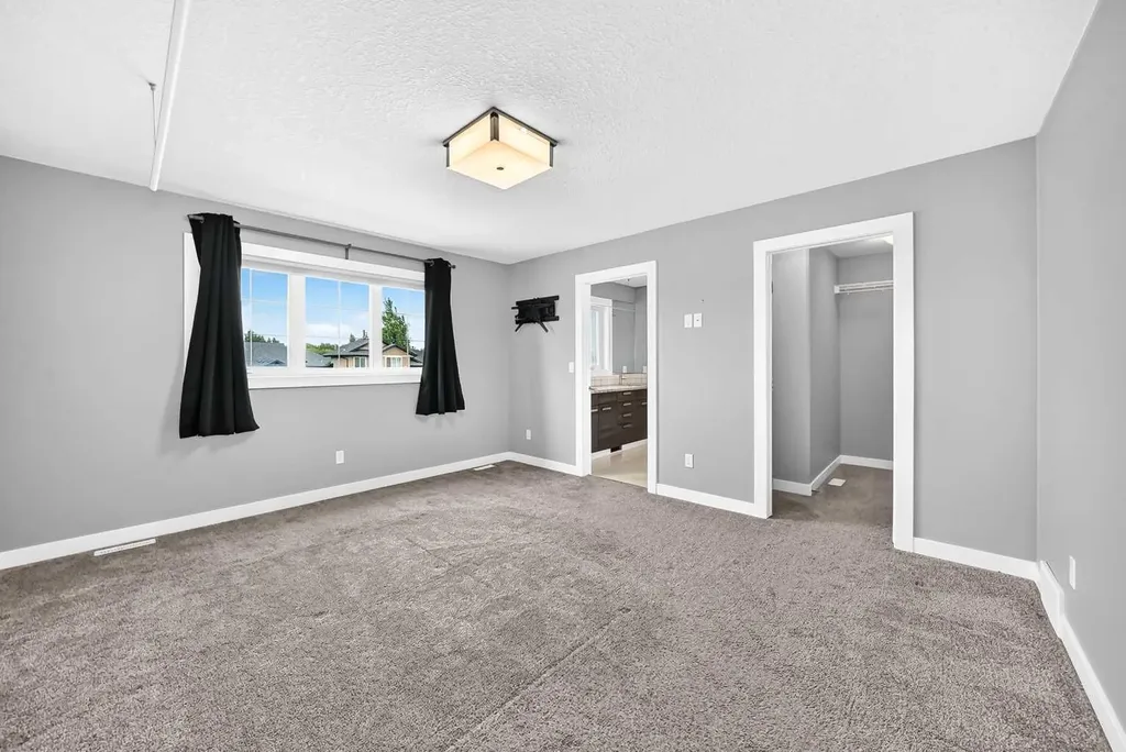 38 Cambridge Close Blackfalds AB T4M 0A3