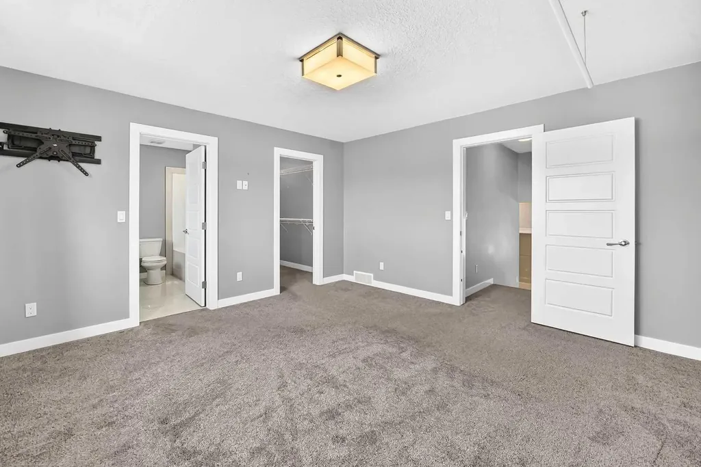 38 Cambridge Close Blackfalds AB T4M 0A3