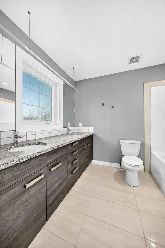 38 Cambridge Close Blackfalds AB T4M 0A3