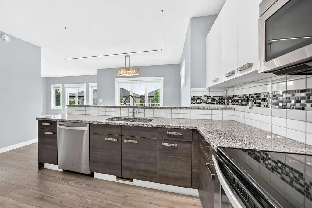 38 Cambridge Close Blackfalds AB T4M 0A3