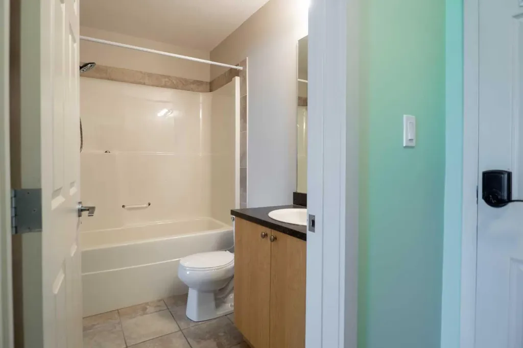 8528 Manning Avenue Fort Mcmurray AB T9H 5G2