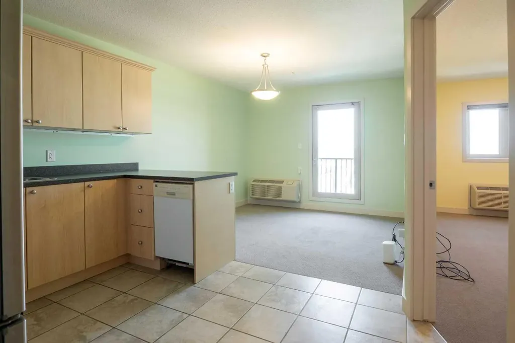 8528 Manning Avenue Fort Mcmurray AB T9H 5G2