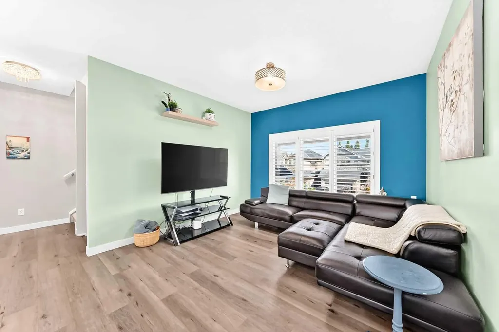 532 Cranford Drive SE Calgary AB T3M2P7