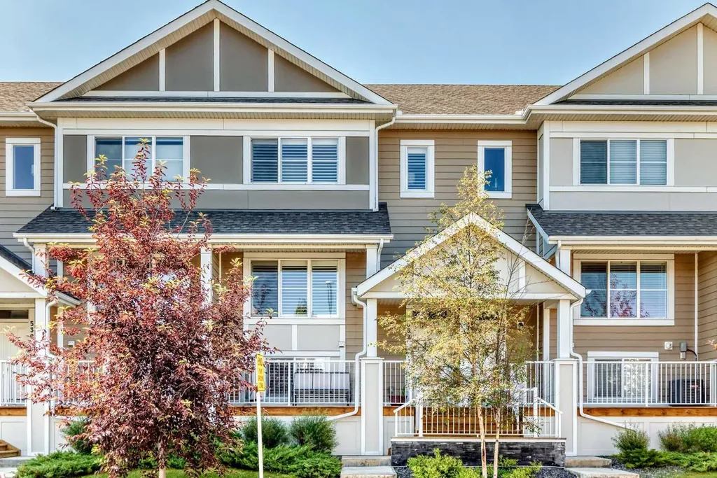 532 Cranford Drive SE Calgary AB T3M2P7
