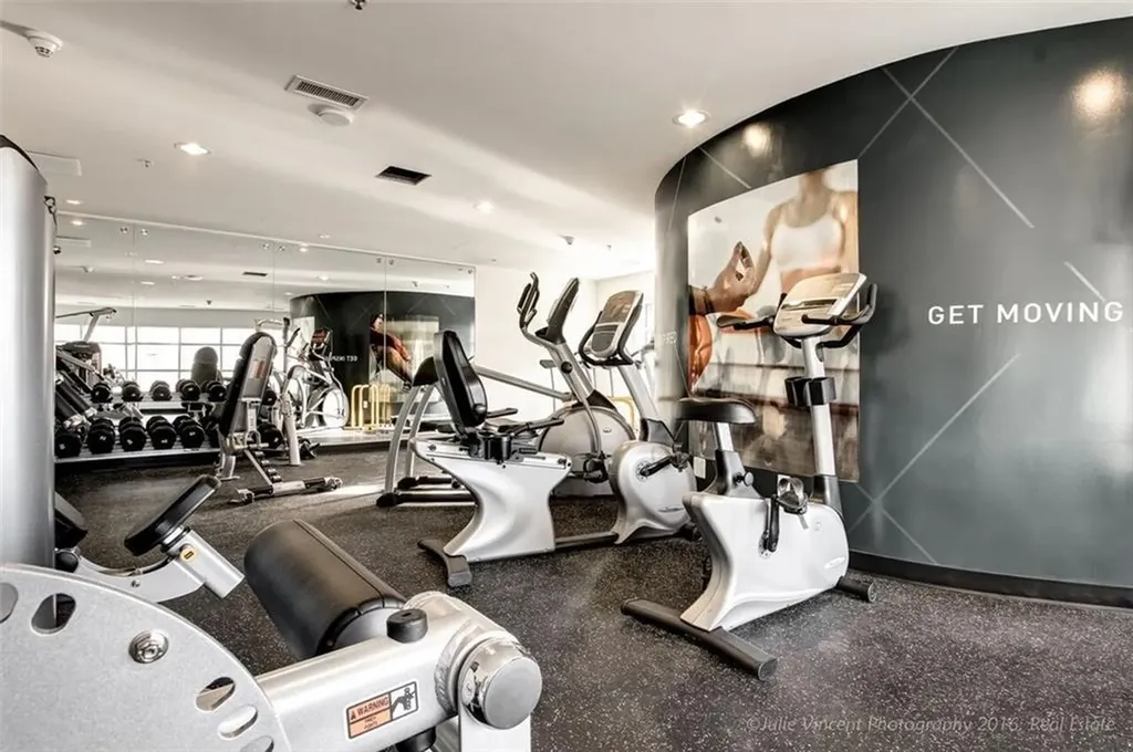 46 9 Street NE Calgary AB T2E 7Y1