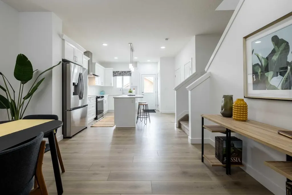 633 Savanna Drive NE Calgary AB T3J5P8