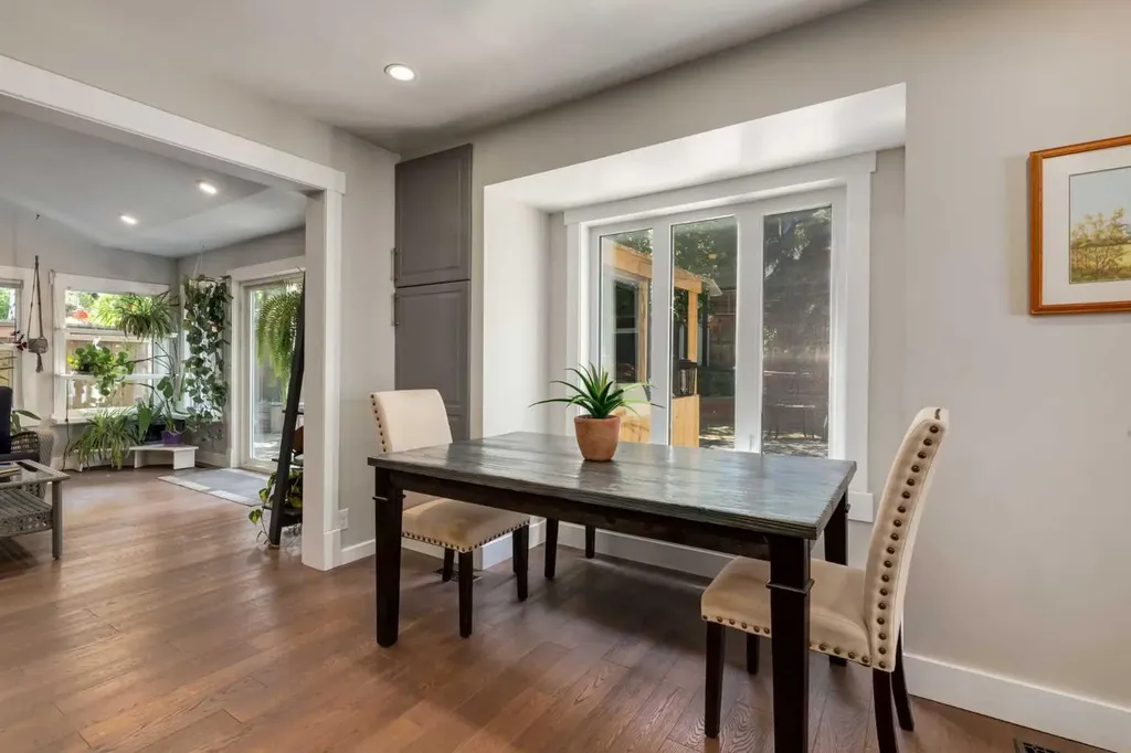 9915 Patton Road SW Calgary AB T2V 5G1