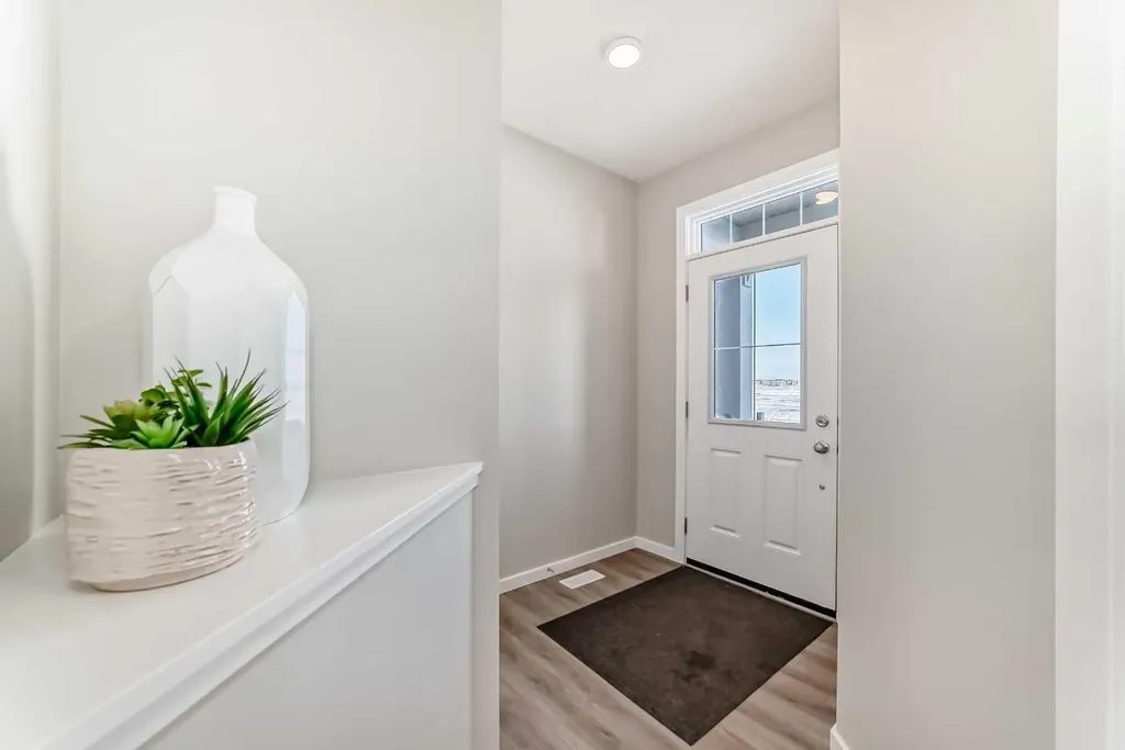 136 Heirloom Street SE Calgary AB T3S 0Y5